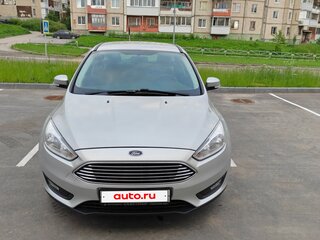 2019 Ford Focus III Рестайлинг, серебристый, 1200000 рублей, вид 2
