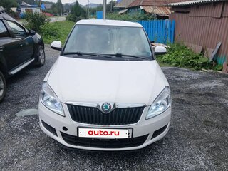 2011 Skoda Fabia II Рестайлинг, белый, 350000 рублей, вид 1