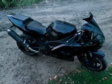 1999 Yamaha YZF-R1, чёрный, 180000 рублей, вид 4