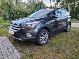 2017 Ford Kuga II Рестайлинг, серый, 1500000 рублей, вид 1