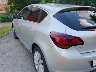 2012 Opel Astra J, серый, 720000 рублей, вид 4