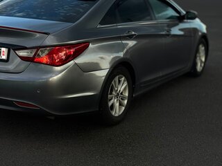 2012 Hyundai Sonata VI (YF), серый, 700000 рублей, вид 3