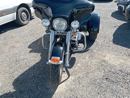 2008 Harley-Davidson CVO Tri Glide, чёрный, 1600000 рублей, вид 4
