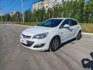2012 Opel Astra J Рестайлинг, белый, 635000 рублей, вид 3