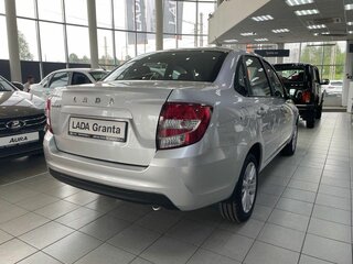 2026 Lada (ВАЗ) Granta I Рестайлинг, серебристый, 1121000 рублей, вид 2