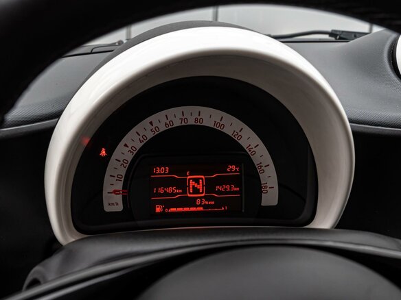 2018 Smart Fortwo III, чёрный, 970000 рублей - вид 12