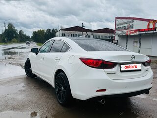 2018 Mazda 6 III (GJ) Рестайлинг, белый, 1520000 рублей, вид 3