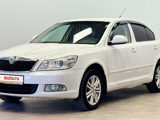 2010 Skoda Octavia II (A5) Рестайлинг, белый, 490000 рублей, вид 1