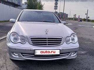 2006 Mercedes-Benz C-Класс 230 II (W203) Рестайлинг, серебристый, 895000 рублей, вид 1