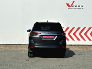 2018 Toyota Fortuner II, серый, 3690000 рублей, вид 5