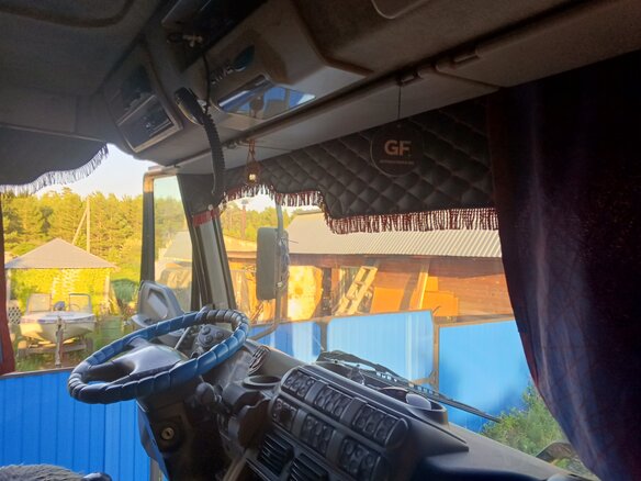 2006 Iveco Trakker, чёрный, 2500000 рублей - вид 10
