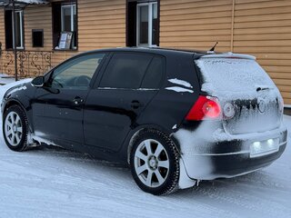 2006 Volkswagen Golf V, чёрный, 435000 рублей, вид 5