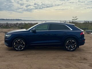 2019 Audi Q8 55 TFSI I (4M), синий, 4650000 рублей, вид 5