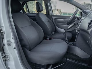 2018 Renault Logan II, белый, 450000 рублей, вид 5
