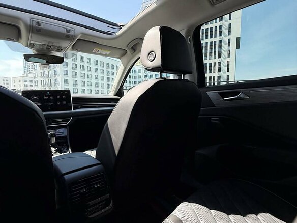 2023 Volkswagen Sagitar III Рестайлинг, серебристый, 1640000 рублей - вид 12