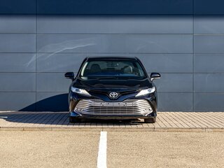 2018 Toyota Camry VIII (XV70), чёрный, 2695000 рублей, вид 2