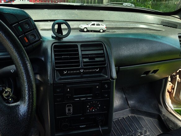 2004 Lada (ВАЗ) 2112, серый, 150000 рублей - вид 12
