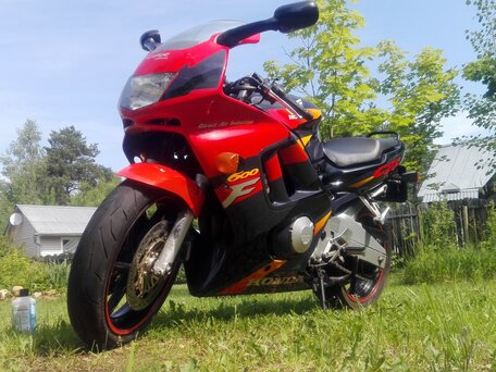 1995 Honda CBR 600F, красный, 310000 рублей, вид 2
