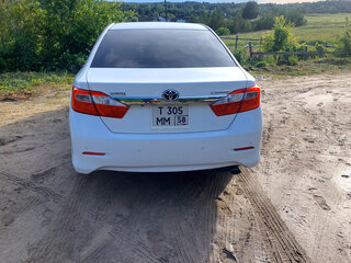 2012 Toyota Camry VII (XV50), белый, 1600000 рублей, вид 3