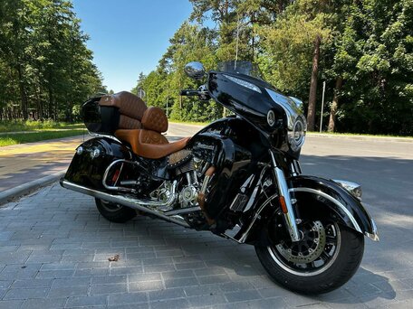 2015 Indian Roadmaster, чёрный, 1139783 рублей, вид 2