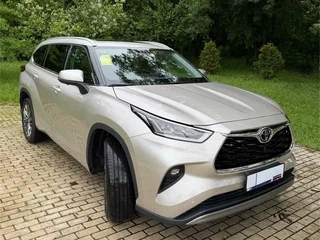 2026 Toyota Highlander IV (XU70), серебристый, 5497000 рублей, вид 3