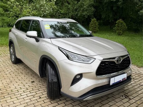 2026 Toyota Highlander IV (XU70), серебристый, 5497000 рублей, вид 3