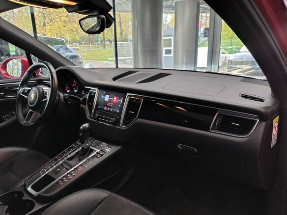 2016 Porsche Macan GTS I, красный, 3300000 рублей - вид 27