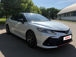 2021 Toyota Camry VIII (XV70) Рестайлинг, белый, 3200000 рублей, вид 2