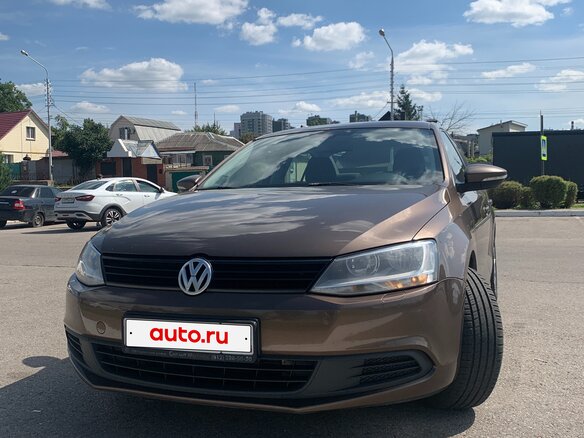 2012 Volkswagen Jetta VI, коричневый, 679000 рублей