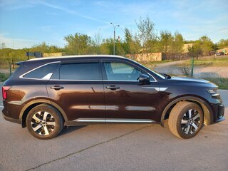 2022 Kia Sorento IV, коричневый, 4550000 рублей, вид 2