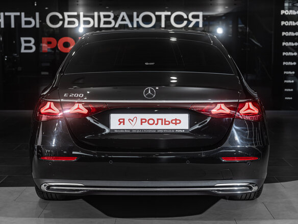 2025 Mercedes-Benz E-Класс 200 VI (W214, S214), чёрный, 7350000 рублей - вид 5