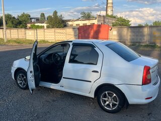 2011 Renault Logan I Рестайлинг, белый, 330000 рублей, вид 4