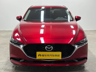 2022 Mazda 3 Axela IV (BP), красный, 1550000 рублей, вид 2