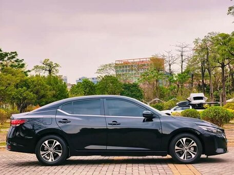 2023 Nissan Sylphy IV (B18) Рестайлинг, чёрный, 1350000 рублей, вид 5