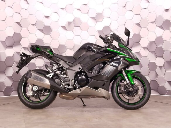 2022 Kawasaki Ninja 1000 SX, чёрный - вид 2
