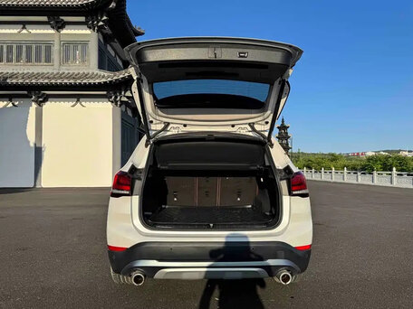 2022 BMW X1 Long 20Li sDrive II (F48) Рестайлинг, белый, 1870000 рублей, вид 4