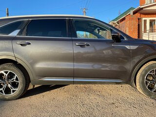 2020 Kia Sorento IV, чёрный, 3390000 рублей, вид 3