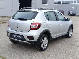 2015 Renault Sandero Stepway II, серый, 685000 рублей, вид 5