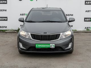 2013 Kia Rio 5-speed III, серый, 591500 рублей, вид 2
