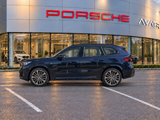 2026 BMW X1 Long 25Li xDrive III (U11/U12), чёрный, 6220000 рублей, вид 4