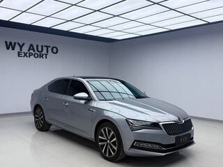 2025 Skoda Superb III Рестайлинг, серый, 2350000 рублей, вид 3