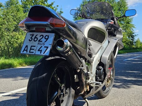 1995 Honda VFR 750, серый, 260000 рублей, вид 4