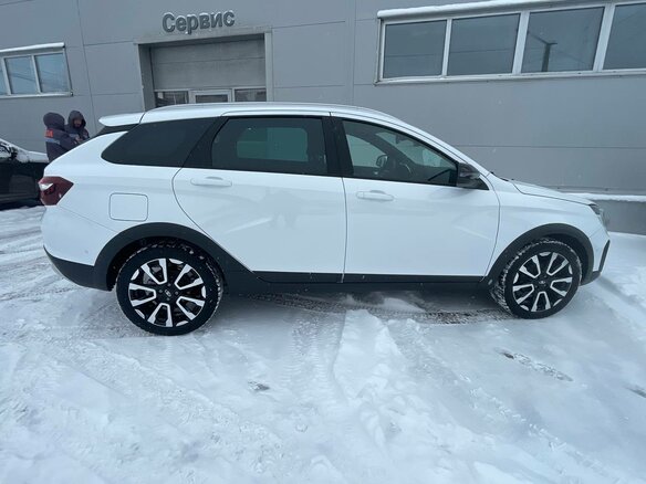 2026 Lada (ВАЗ) Vesta SW Cross I Рестайлинг (NG), белый - вид 13