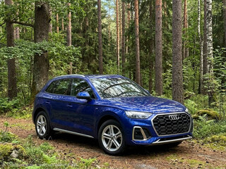 2021 Audi Q5 45 TFSI II (FY) Рестайлинг, синий, 5050000 рублей, вид 3