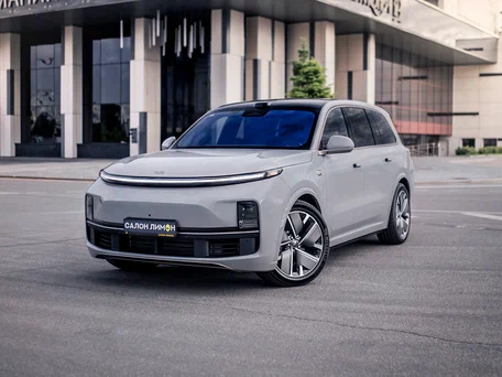 2025 Li Auto (Lixiang) L9 52.3 kWh I Рестайлинг, серый, 9500000 рублей, вид 1