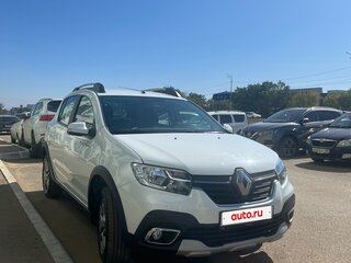 2021 Renault Sandero Stepway II Рестайлинг, белый, 1450000 рублей, вид 2