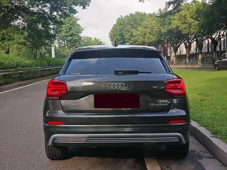 2020 Audi Q2 L e-tron I, чёрный, 1610000 рублей, вид 4