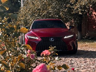 2023 Lexus IS 300 III Рестайлинг 2, красный, 3280000 рублей, вид 5