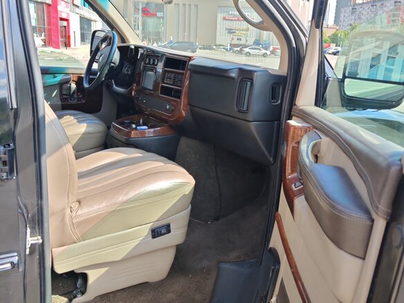 2013 Chevrolet Express II, чёрный, 3290000 рублей - вид 19
