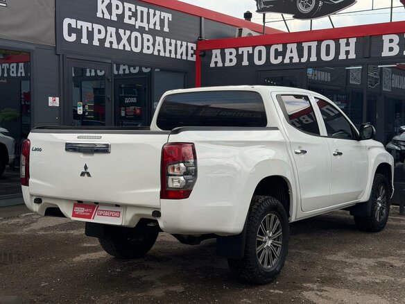 2021 Mitsubishi L200 V Рестайлинг, белый, 2350000 рублей - вид 12